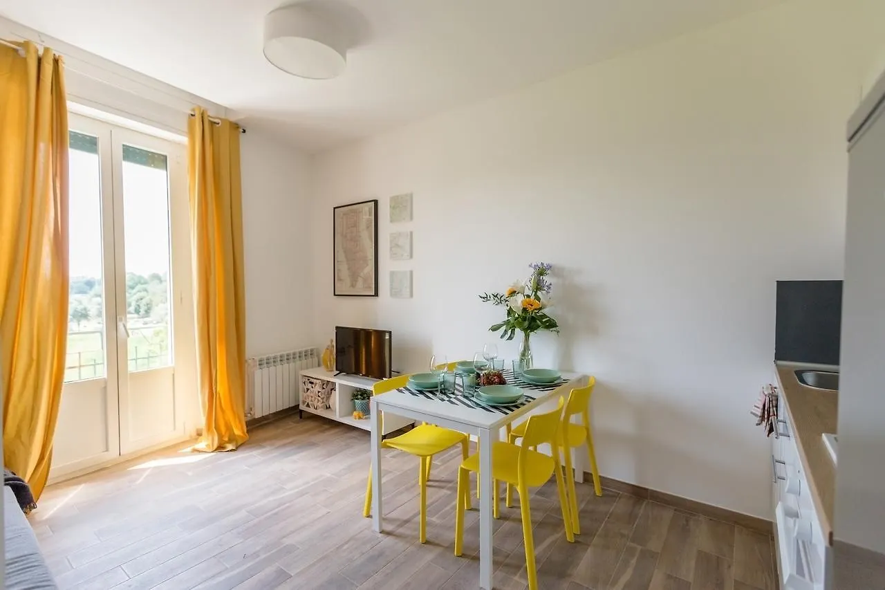Апартаменты Certosa Colorful Mini Flats Милан Италия